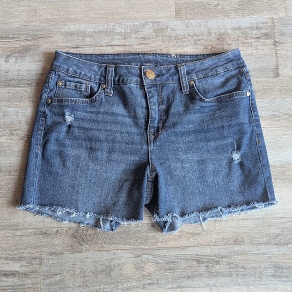Seven7 Women’s Weekend Shorts * Raw Hem Mid Length Jean Shorts  * Size 4 - Picture 1 of 4